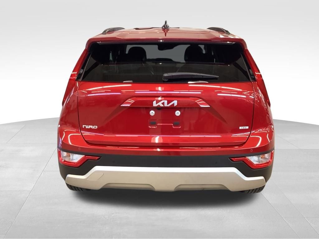 Certified 2025 Kia Niro EX image 24