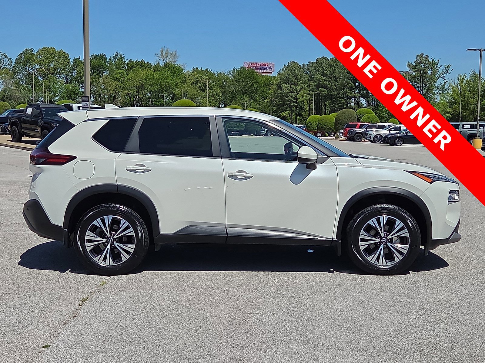 Used 2023 Nissan Rogue SV FWD image 6