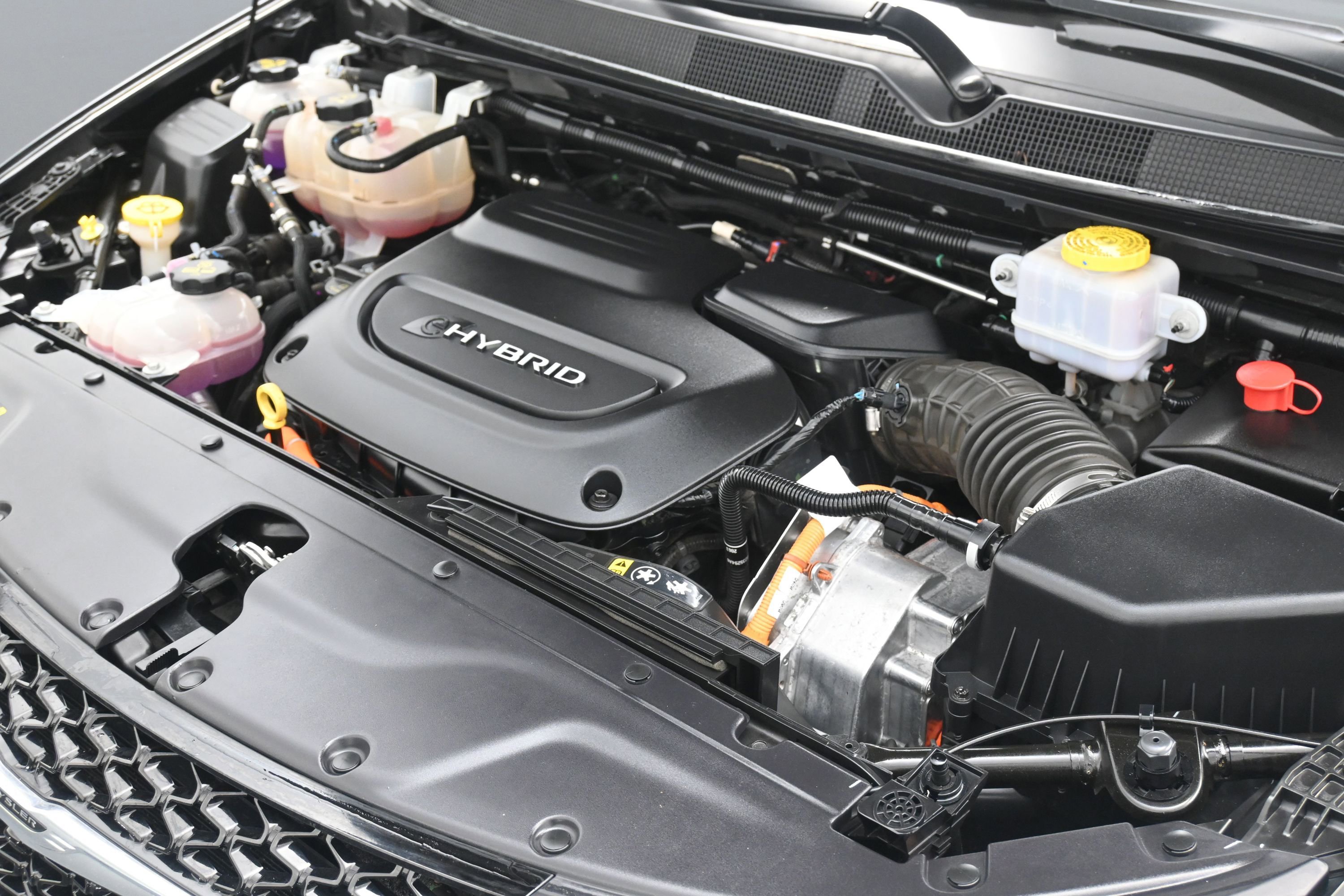Used 2023 Chrysler Pacifica Limited FWD image 30