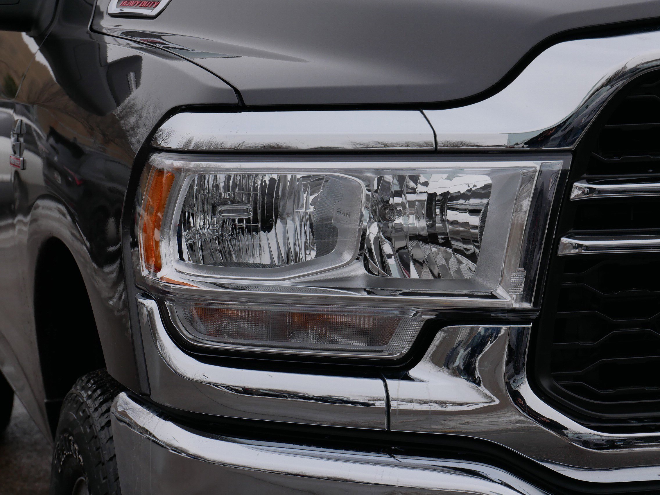 Used 2024 RAM 2500 Tradesman w/ Chrome Appearance Group image 16