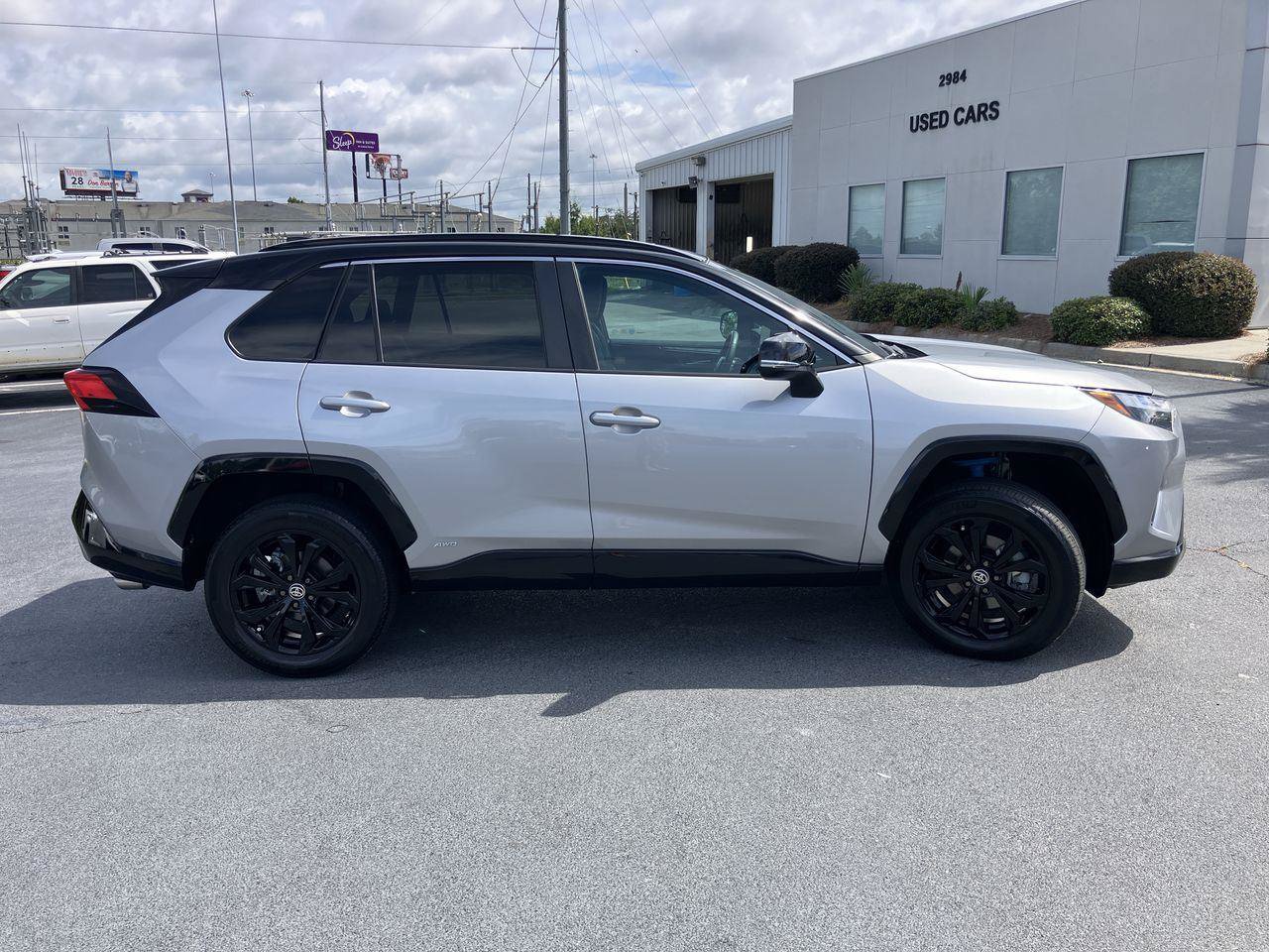 Used 2023 Toyota RAV4 XSE w/ XSE Grade Weather Package AWD/4WD image 6