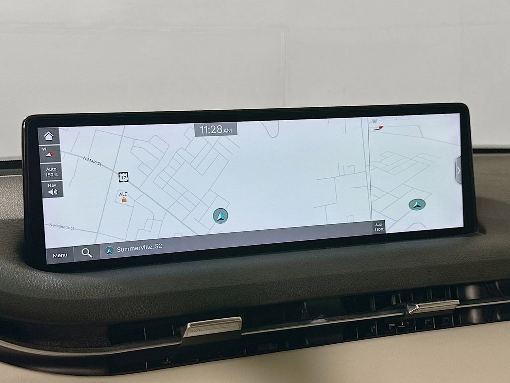 Used 2023 Genesis GV70 2.5T w/ Advanced Package image 27