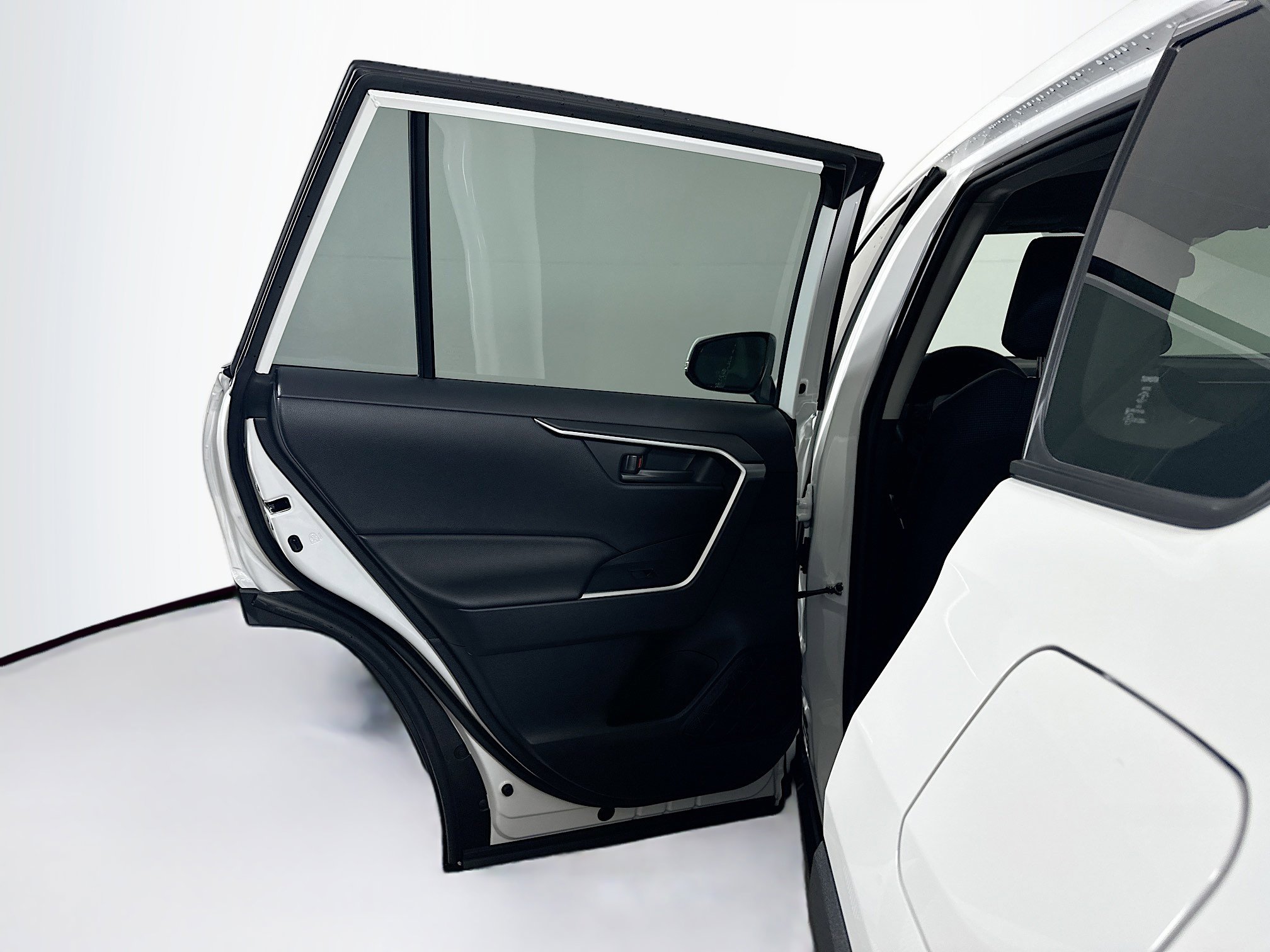 Used 2025 Toyota RAV4 LE image 25