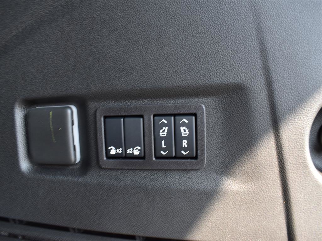 New 2026 GMC Yukon XL Elevation image 10