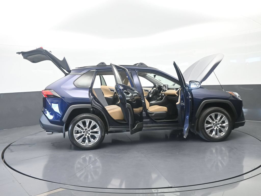 Used 2025 Toyota RAV4 XLE Premium FWD image 74