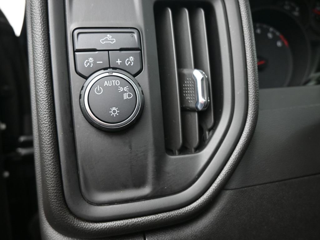Used 2024 Chevrolet Silverado 1500 Custom w/ Turbomax Blackout Package image 21