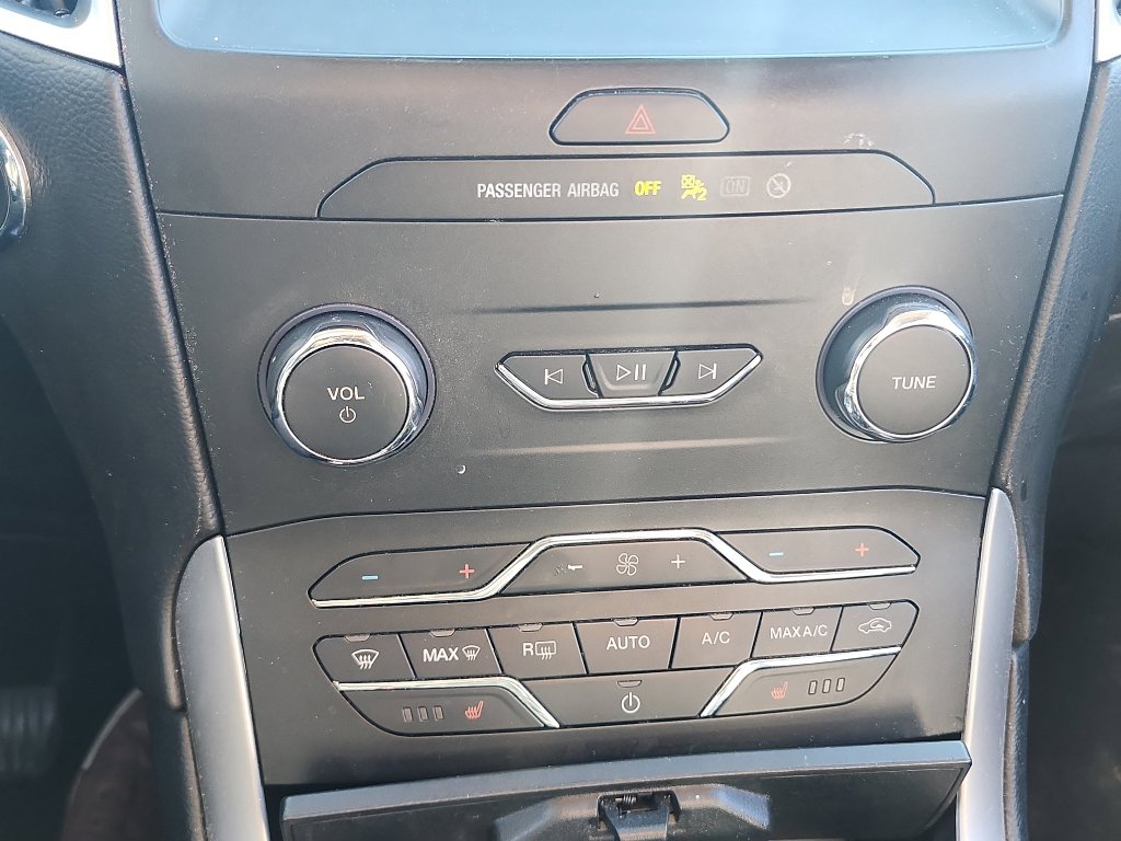 Used 2019 Ford Edge SEL w/ Equipment Group 201A image 26