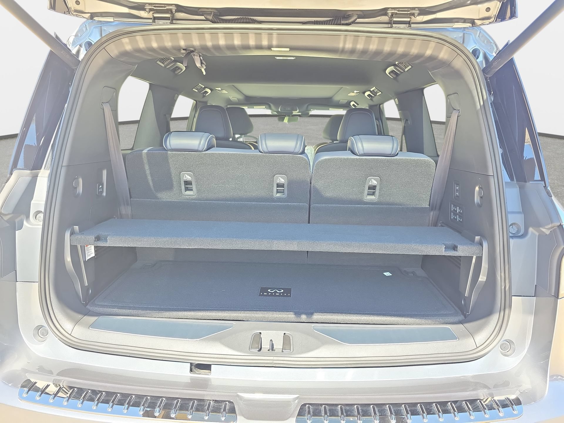 New 2026 INFINITI QX80 4WD w/ Sport Exterior Package image 12