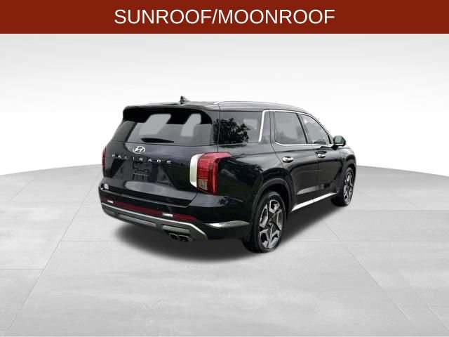 Used 2023 Hyundai Palisade Limited w/ Winter Package FWD image 7