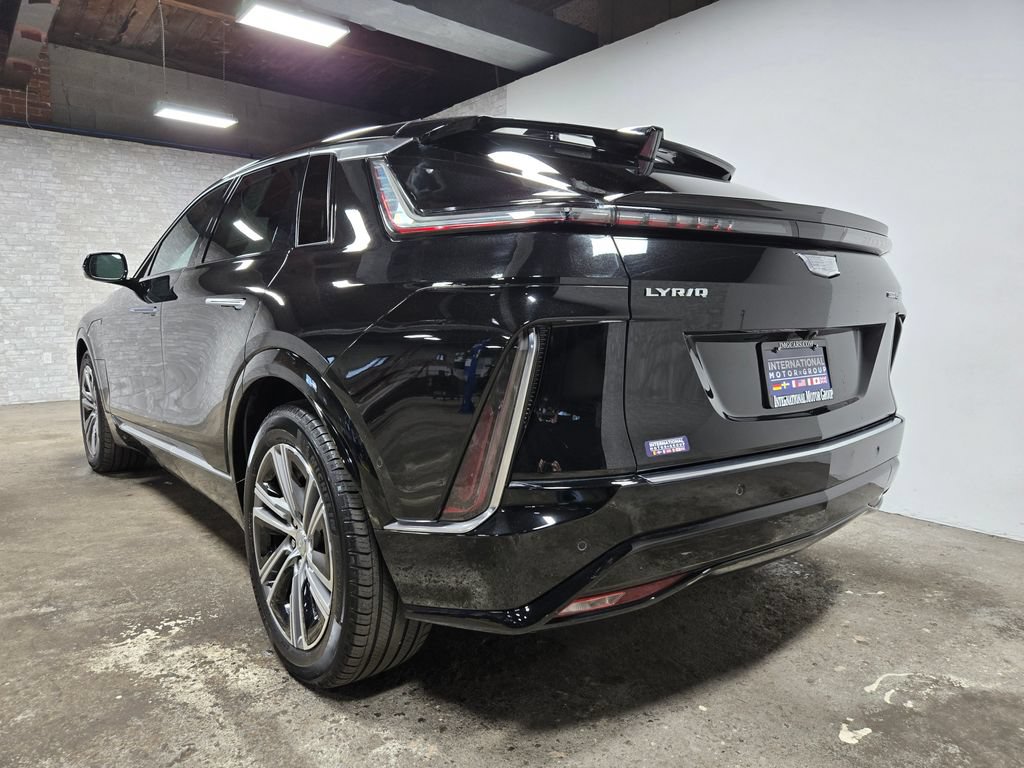 Used 2024 Cadillac Lyriq Luxury AWD/4WD image 42