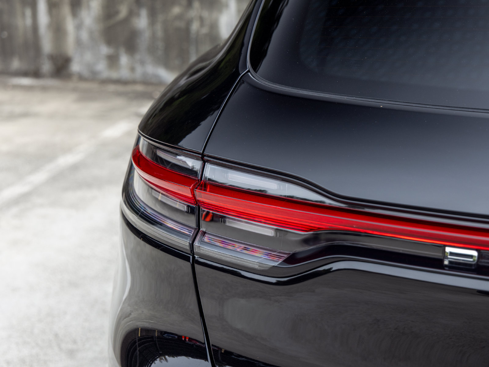 Used 2026 Porsche Macan AWD/4WD image 19