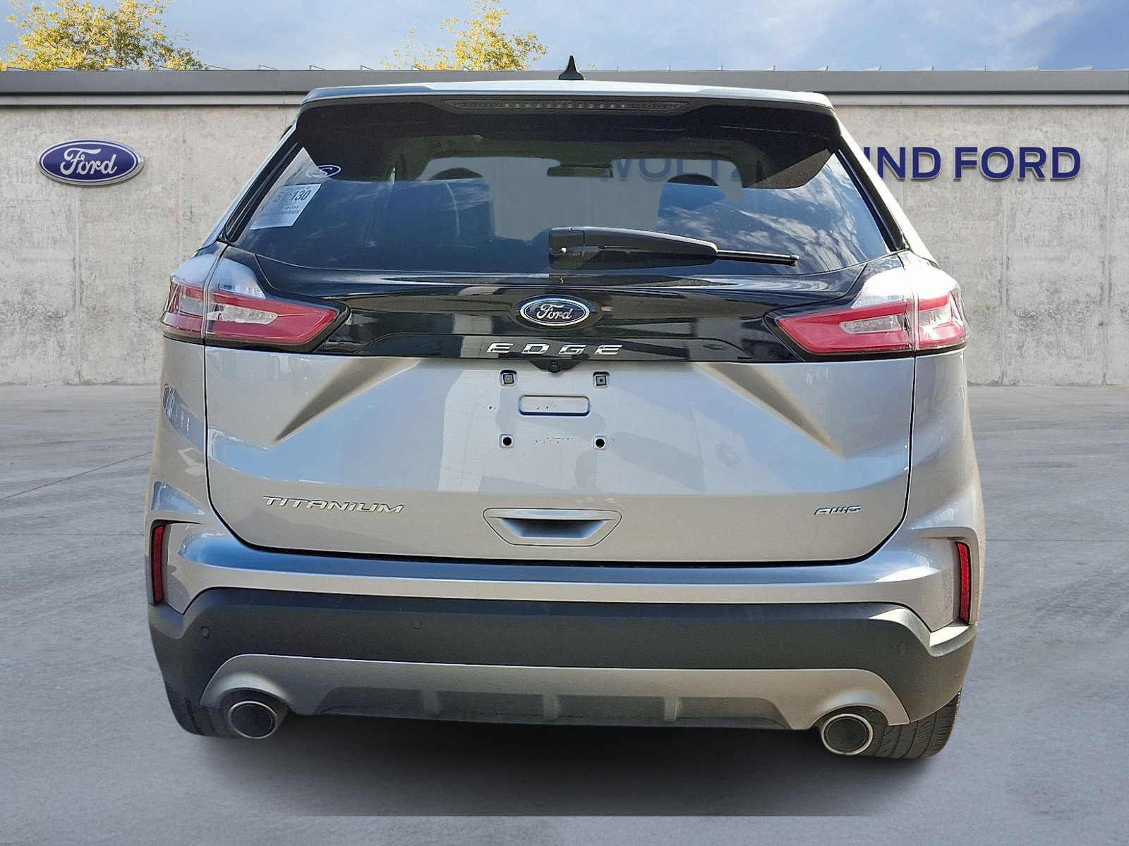 Used 2022 Ford Edge Titanium image 5