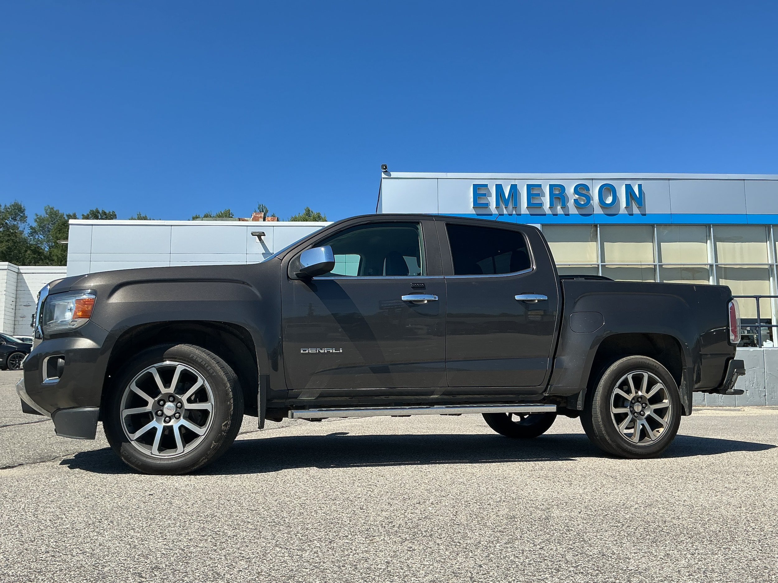 Used 2019 GMC Canyon Denali AWD/4WD image 9