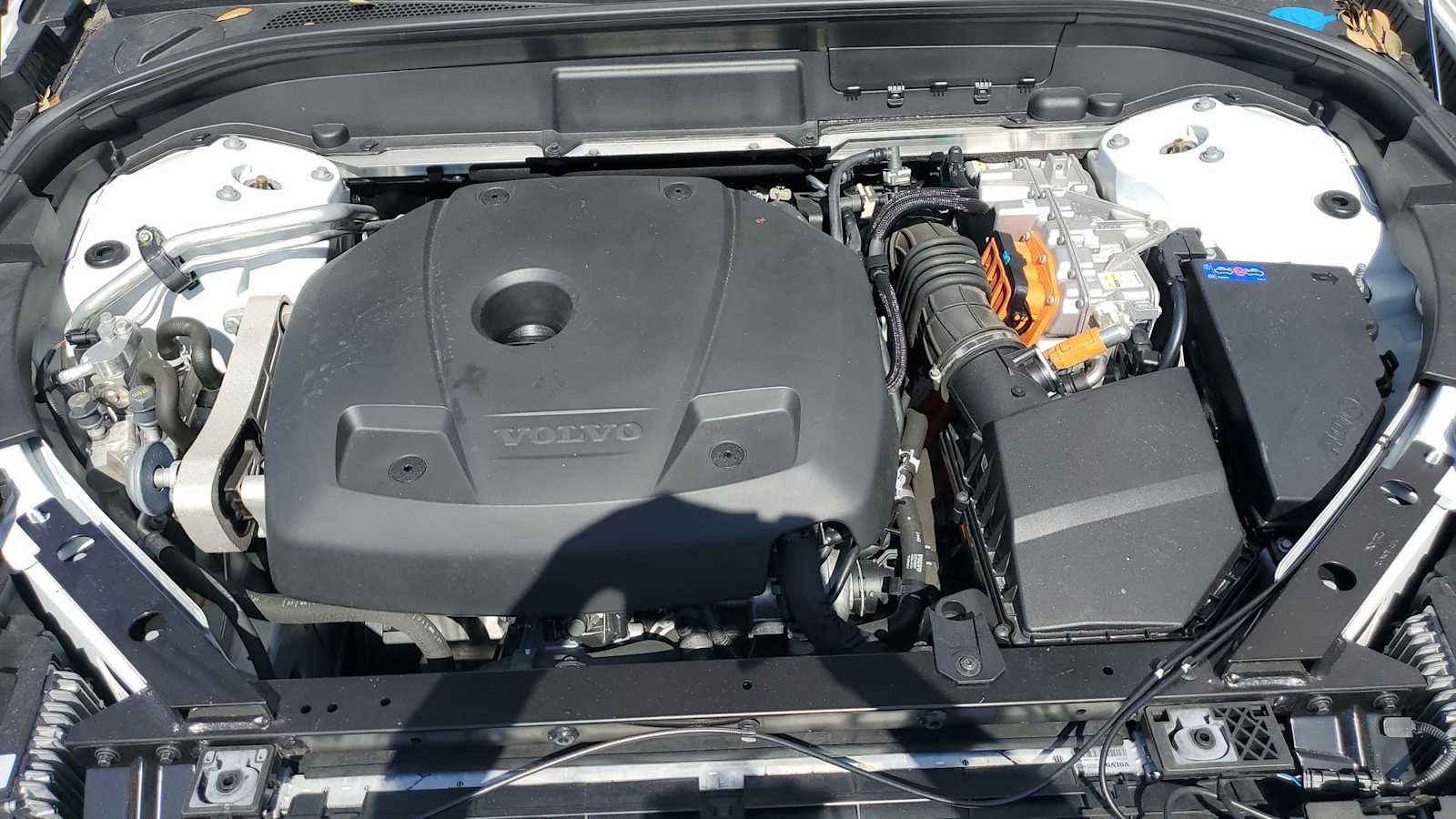 Used 2022 Volvo XC60 T8 Inscription Expression w/ Advanced Package image 14