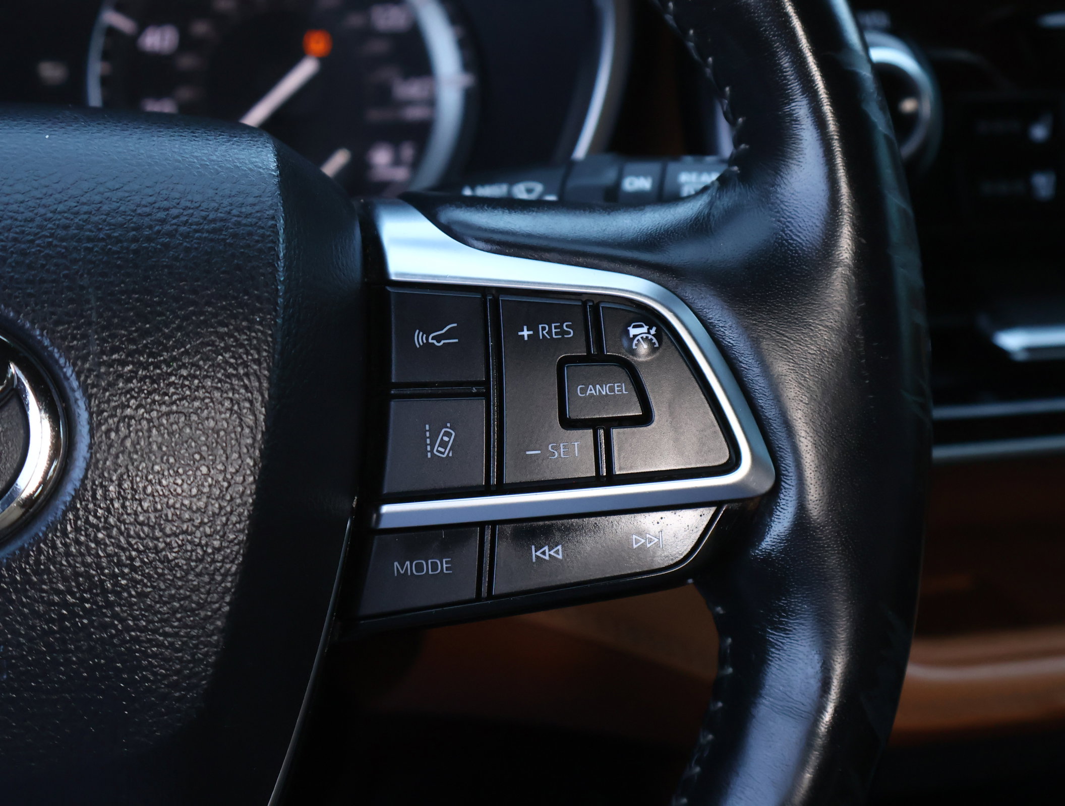 Used 2021 Toyota Highlander Platinum image 16