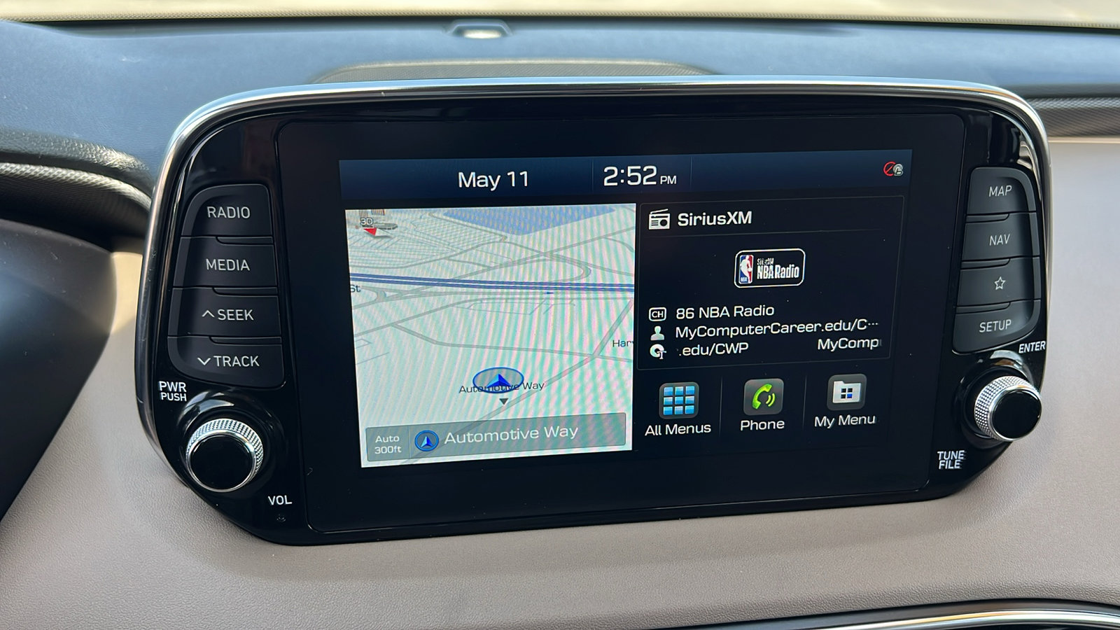 Used 2020 Hyundai Santa Fe Limited AWD/4WD image 24