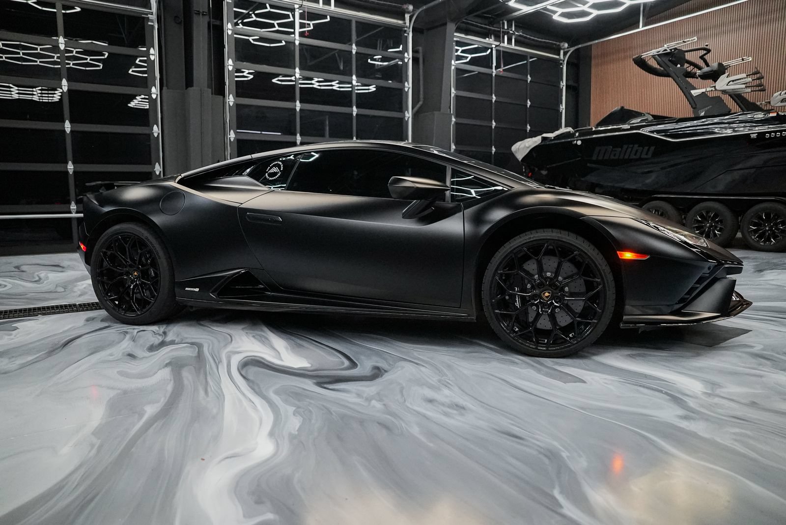 Used 2023 Lamborghini Huracan Tecnica RWD image 7