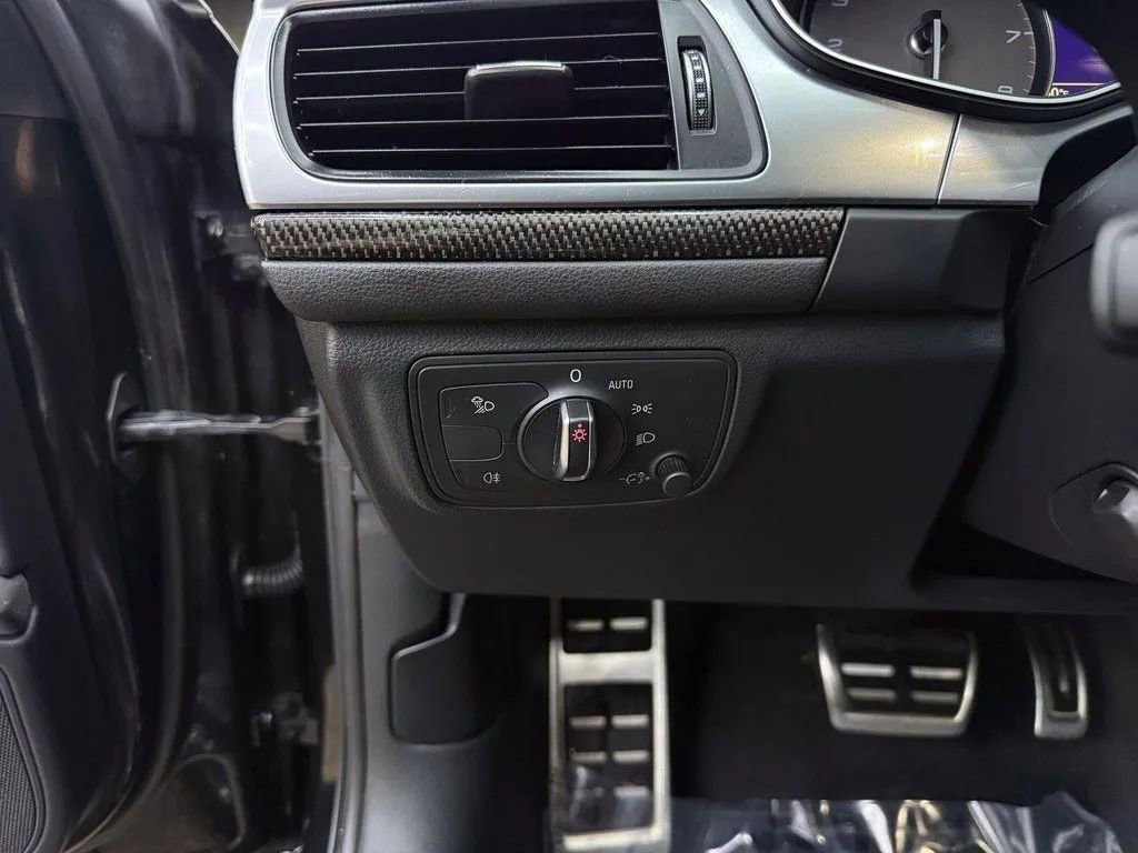 Used 2017 Audi S6 Premium Plus w/ Driver Assistance Package AWD/4WD image 12