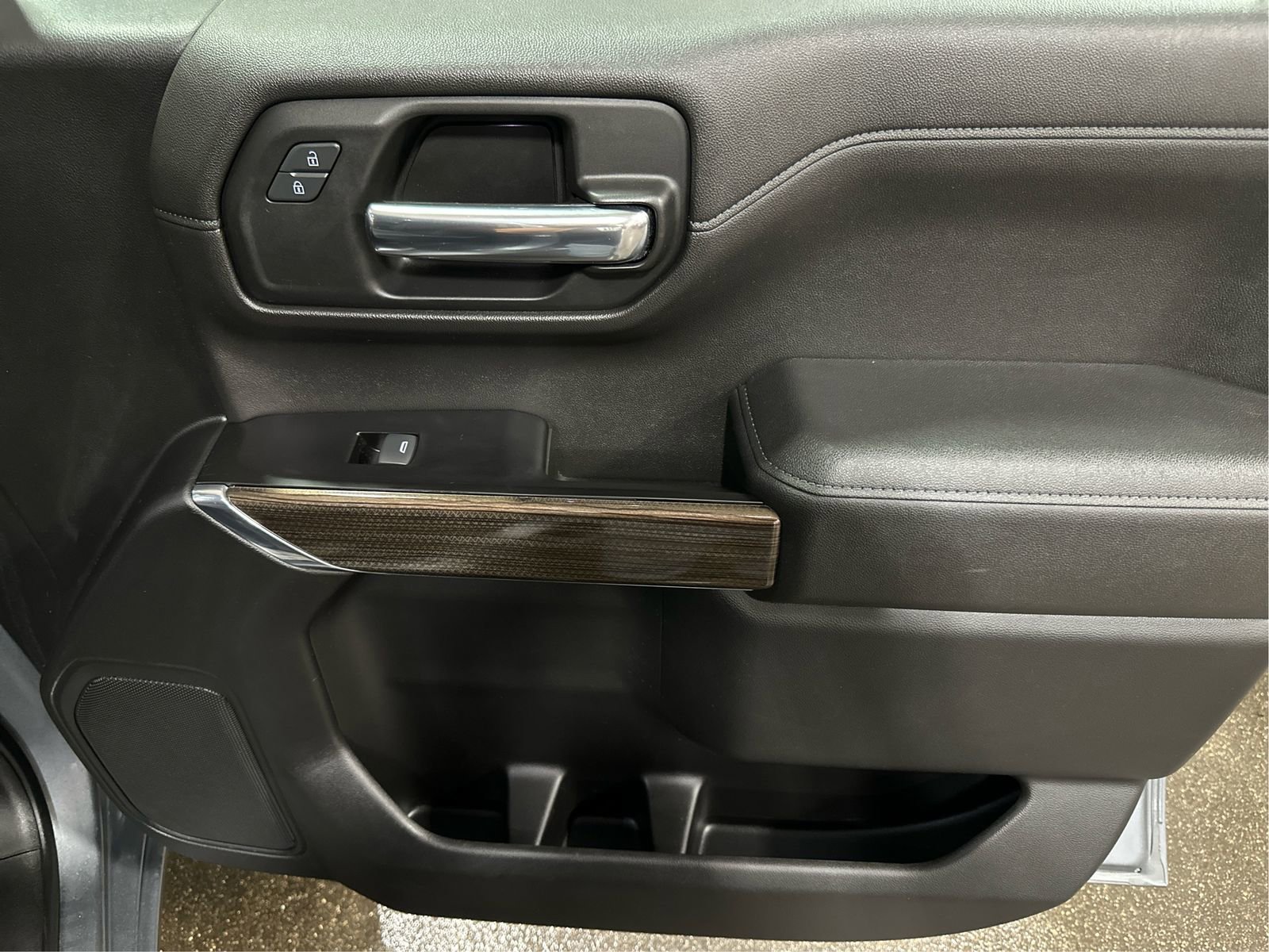 Used 2019 Chevrolet Silverado 1500 RST w/ All-Star Edition image 21