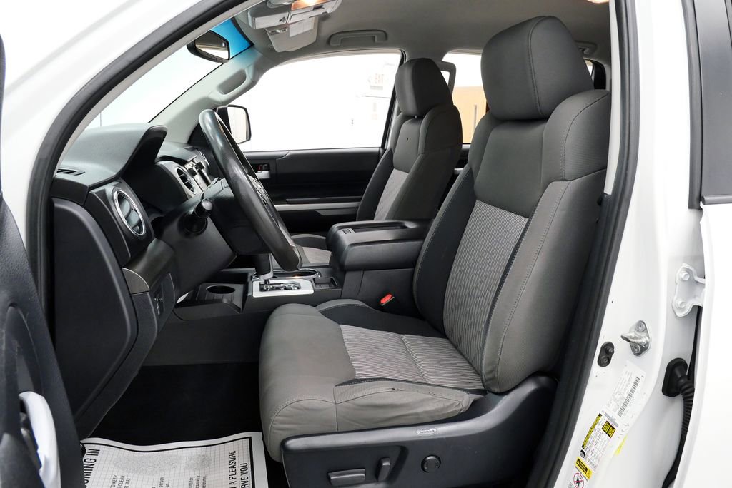 Used 2017 Toyota Tundra SR5 w/ SR5 Upgrade Package image 11