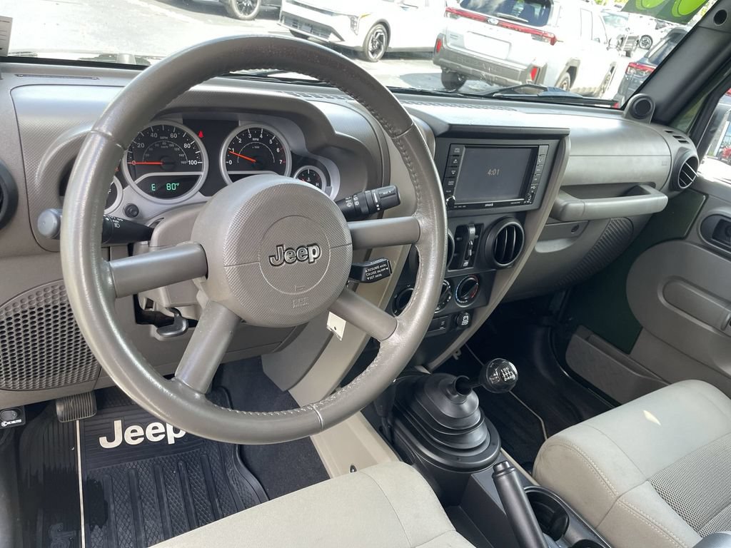 Used 2008 Jeep Wrangler Unlimited Rubicon w/ PWR Convenience Group AWD/4WD image 9