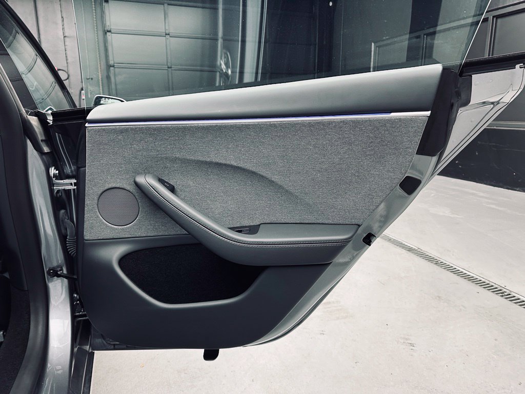 Used 2025 Tesla Model 3 Long Range RWD image 32