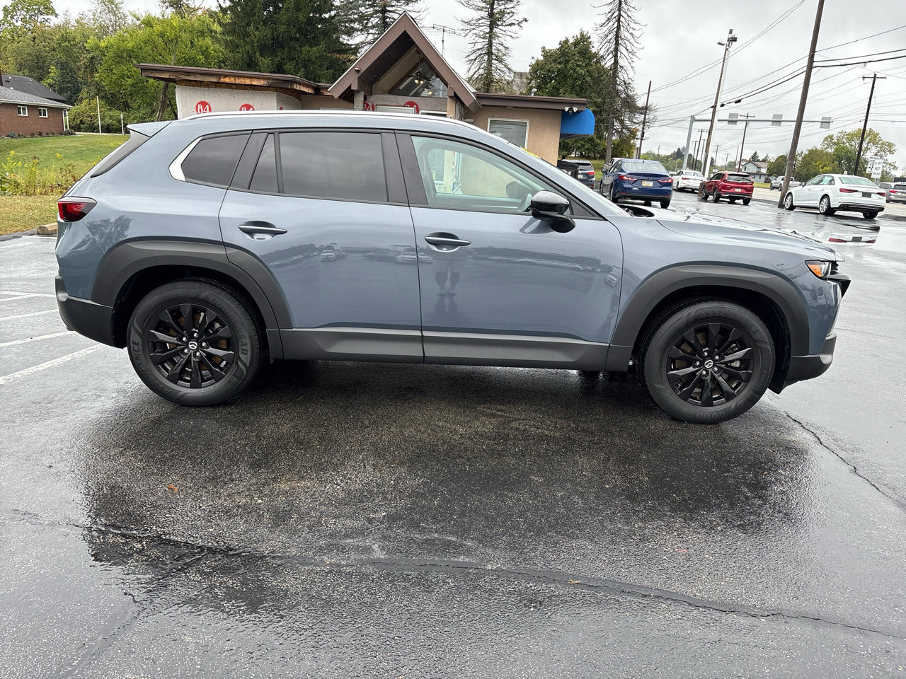 Used 2023 MAZDA CX-50 2.5 S w/ Preferred Plus Pkg image 4