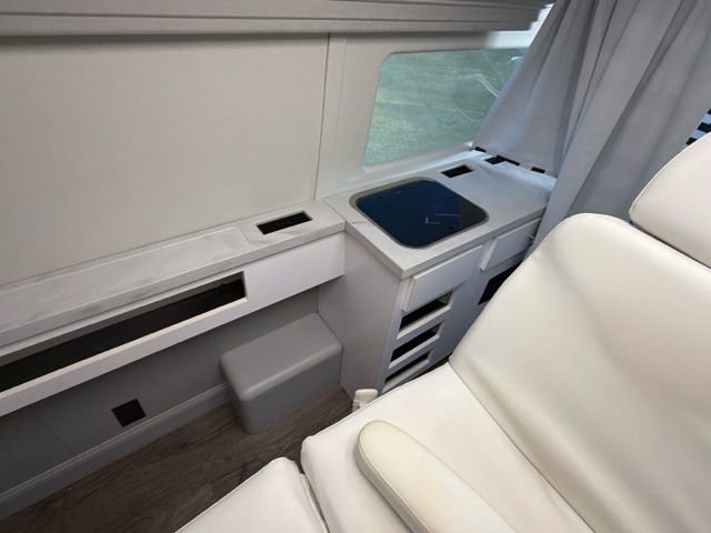 Used 2023 Mercedes-Benz Sprinter 2500 image 25