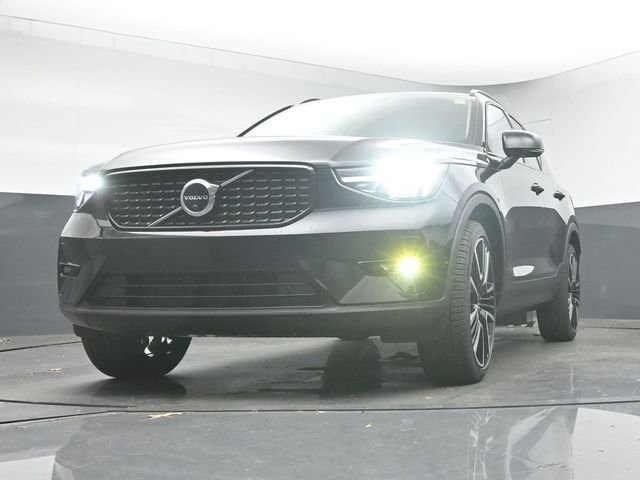 New 2026 Volvo XC40 B5 Ultra w/ Protection Package Premier image 38