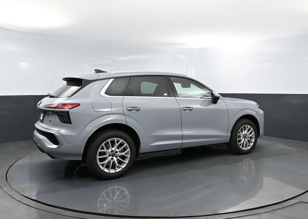 New 2026 Audi Q3 quattro 2.0T AWD/4WD image 23