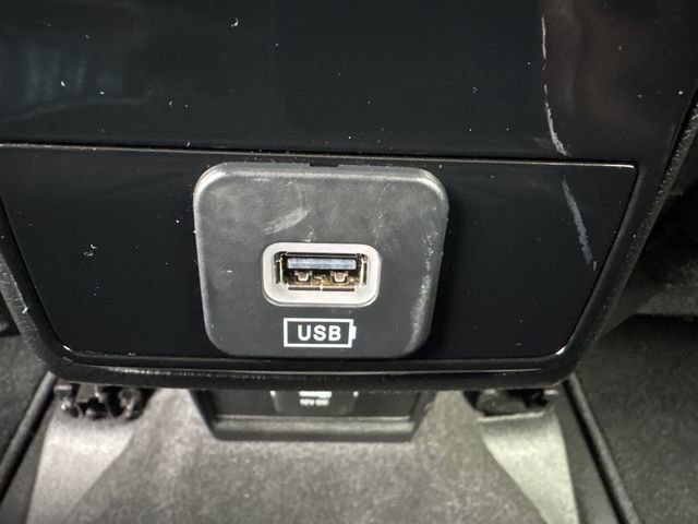 Used 2025 Jeep Compass Limited image 19