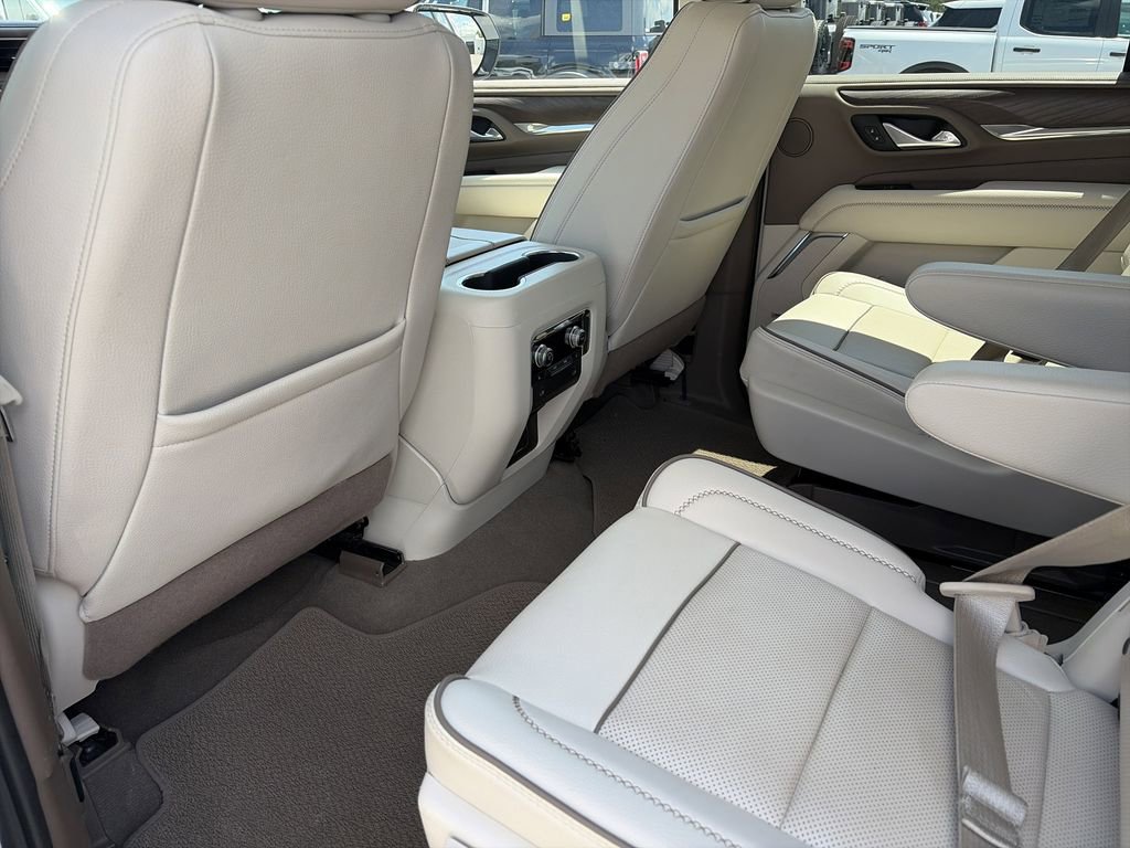 Used 2023 GMC Yukon Denali AWD/4WD image 31