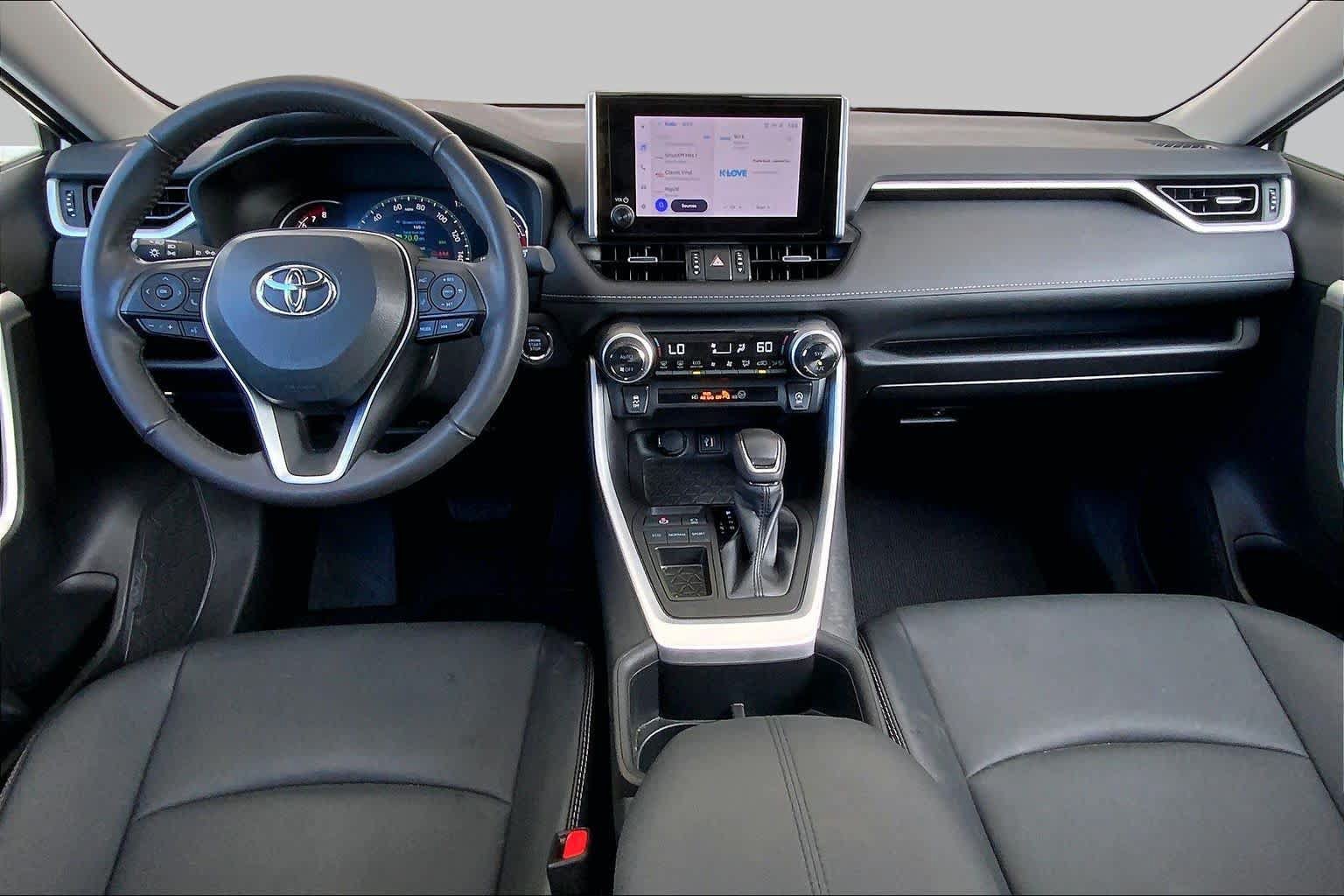 Used 2023 Toyota RAV4 XLE Premium FWD image 16