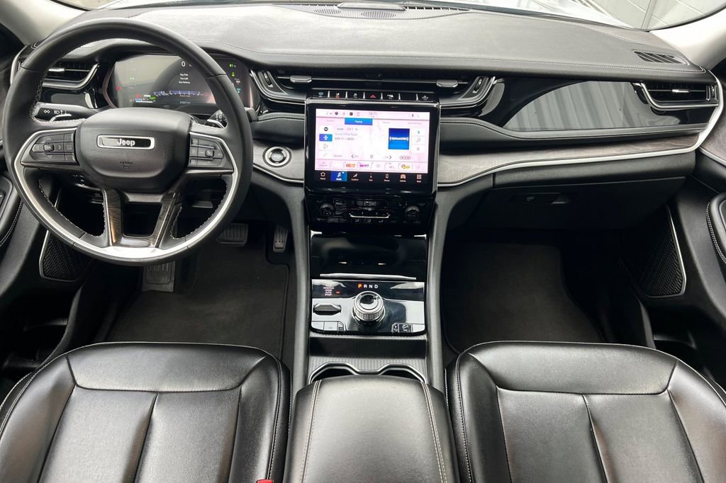 Used 2024 Jeep Grand Cherokee Limited 4xe image 13