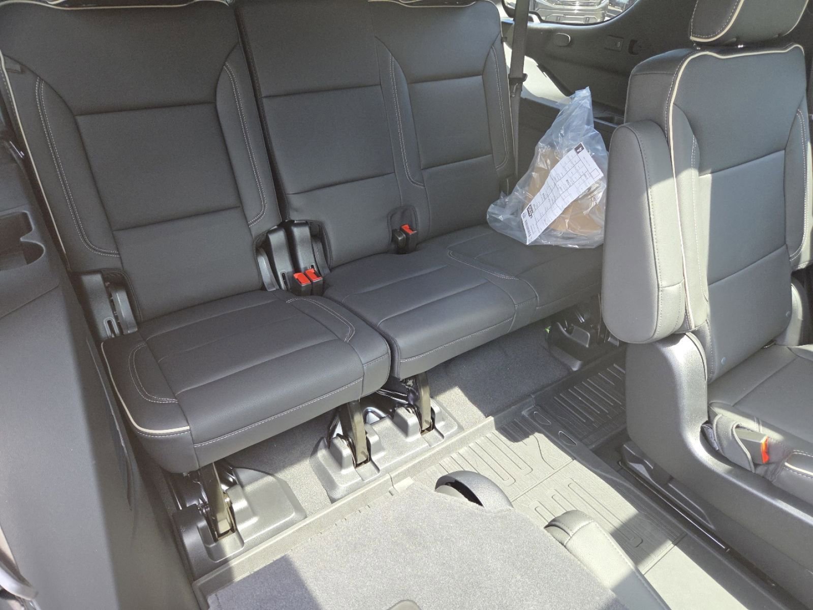 New 2026 GMC Yukon Elevation image 30