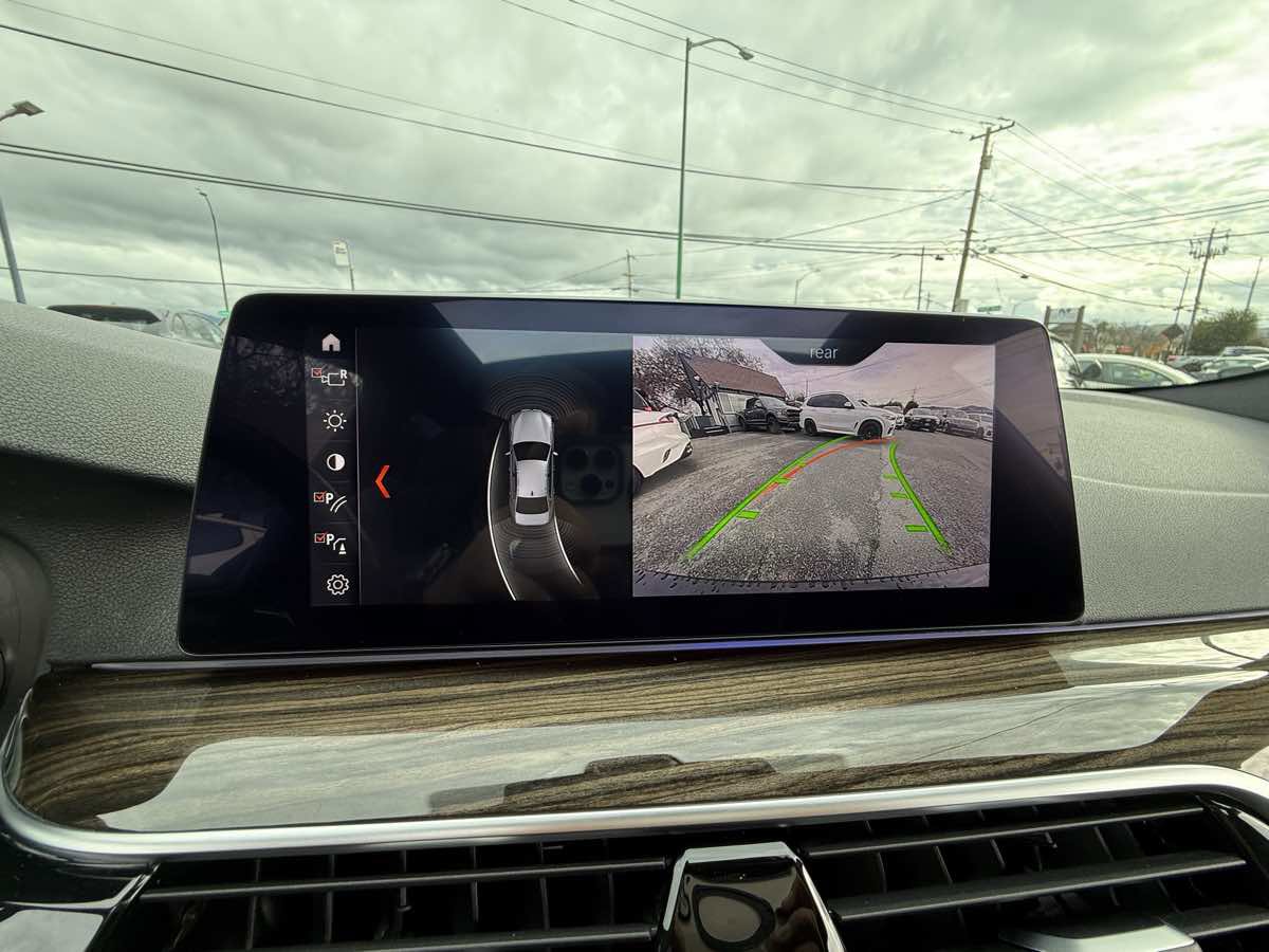 Used 2019 BMW 530i w/ Convenience Package image 23