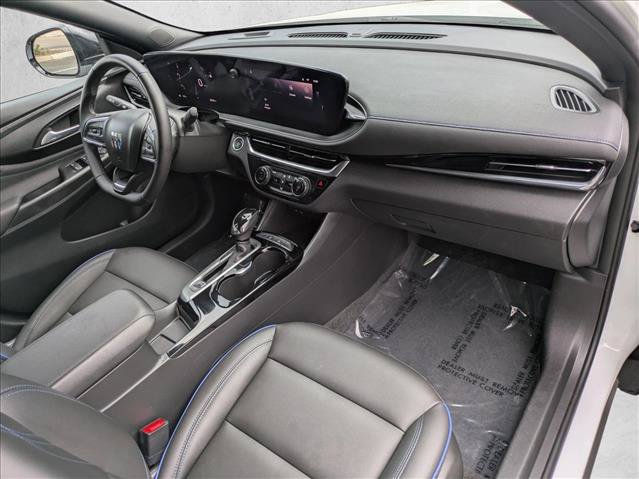 Used 2025 Buick Envista Sport Touring FWD image 19