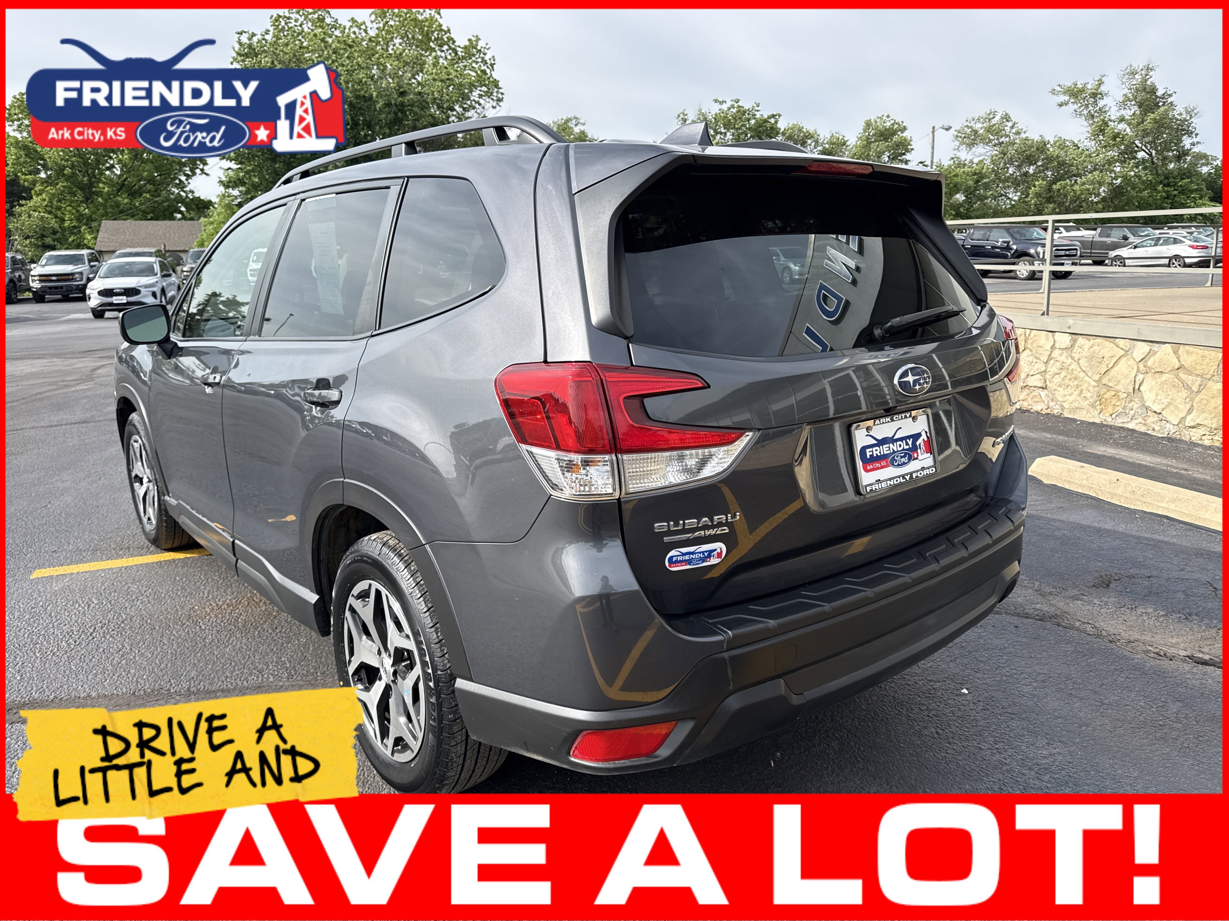 Used 2023 Subaru Forester Premium AWD/4WD image 7