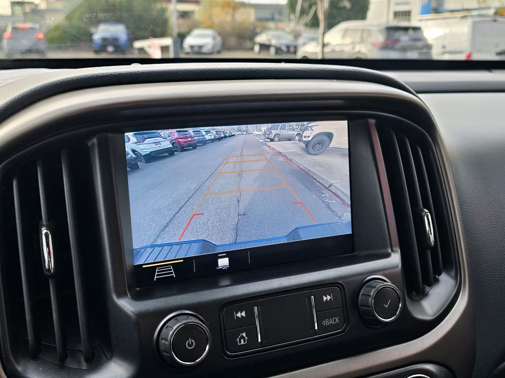 Used 2022 Chevrolet Colorado Z71 w/ Safety Package image 25