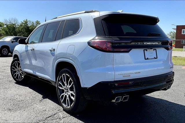 Used 2026 GMC Acadia Denali Ultimate AWD/4WD image 3