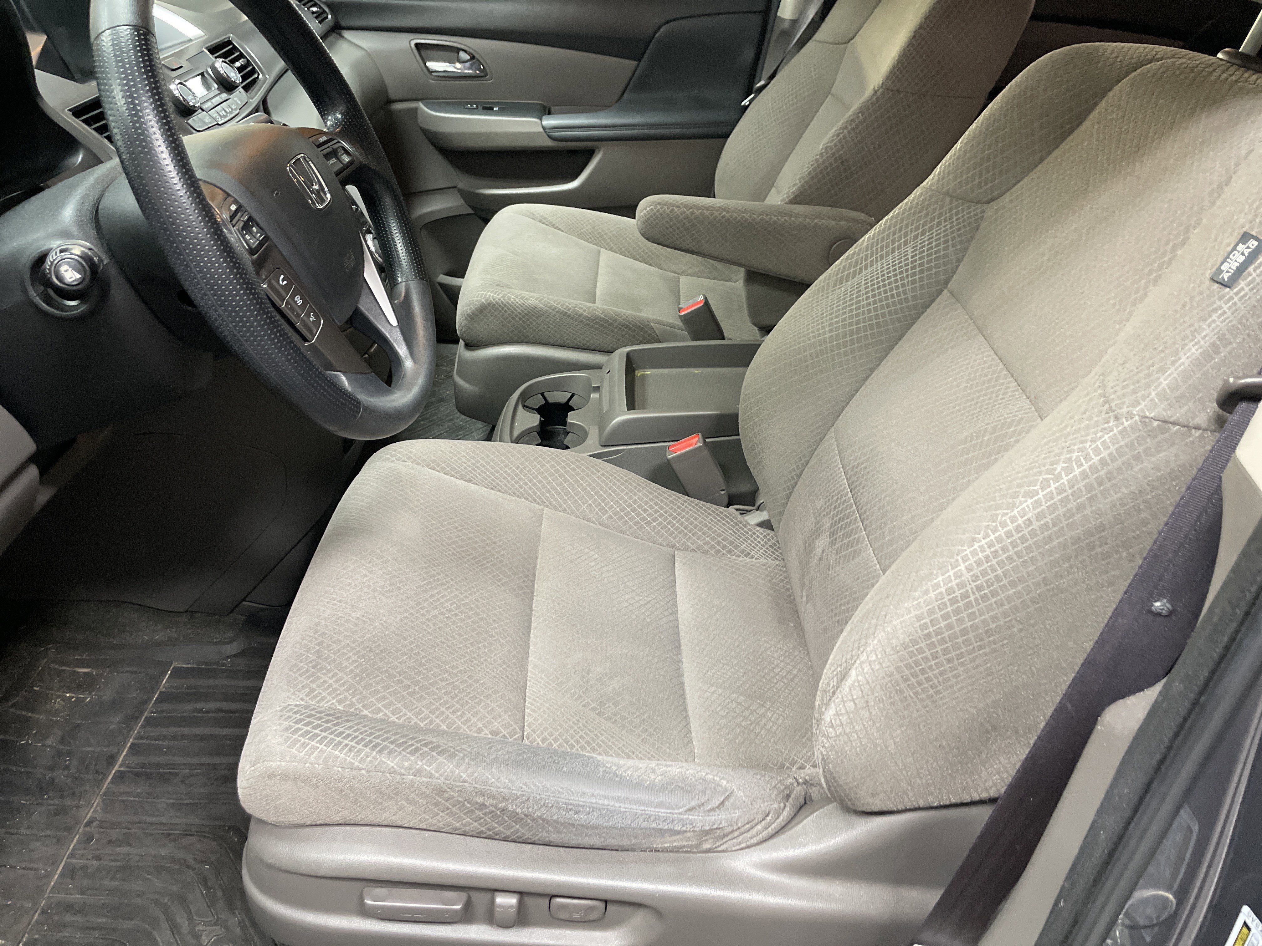 Used 2015 Honda Odyssey EX image 10