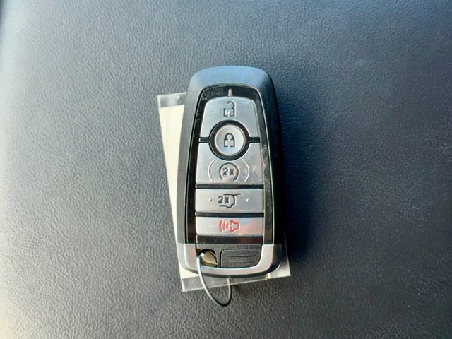 Used 2023 Ford Explorer Limited w/ Equipment Group 301A AWD/4WD image 38
