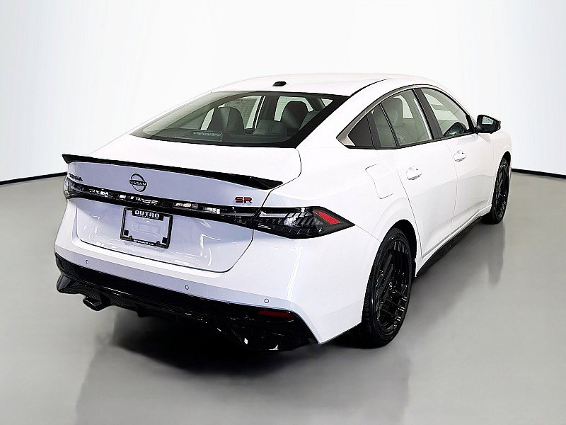 New 2026 Nissan Sentra SR w/ SR Premium Package FWD image 7