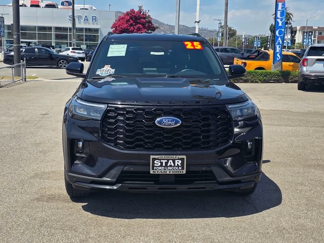 Certified 2025 Ford Explorer ST-Line AWD/4WD image 2