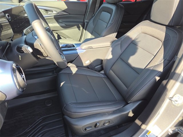 New 2025 Chevrolet Silverado 2500 W/T image 28