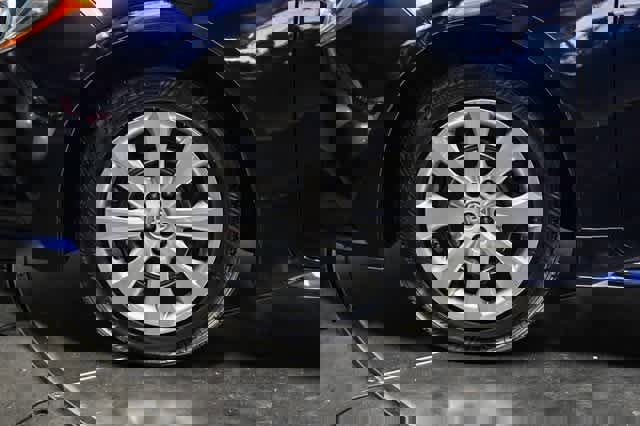 Certified 2022 Toyota Corolla LE image 9