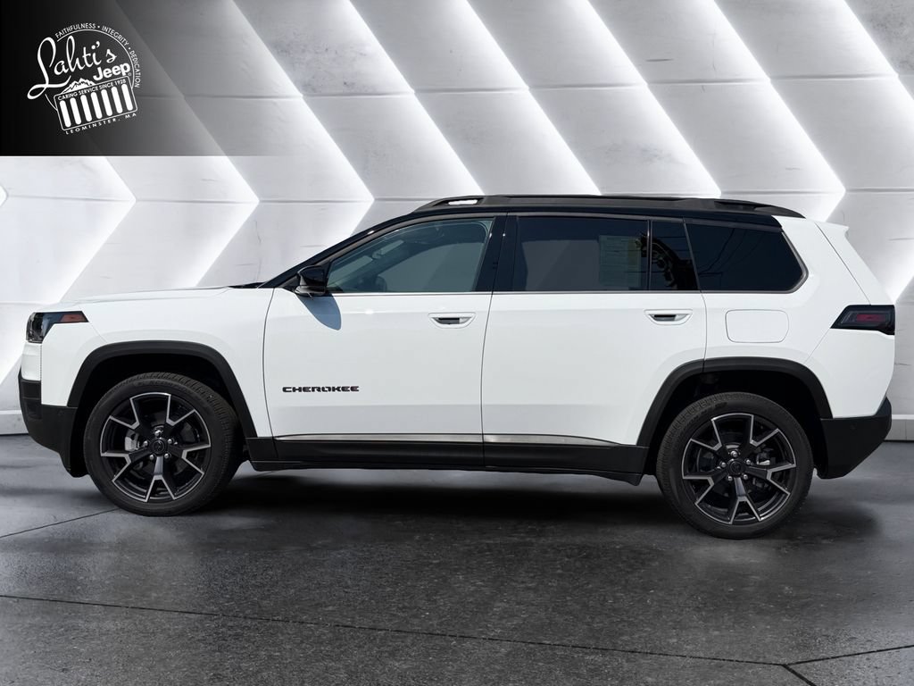 Used 2026 Jeep Cherokee Overland w/ Advanced Pro Tech Group AWD/4WD image 3