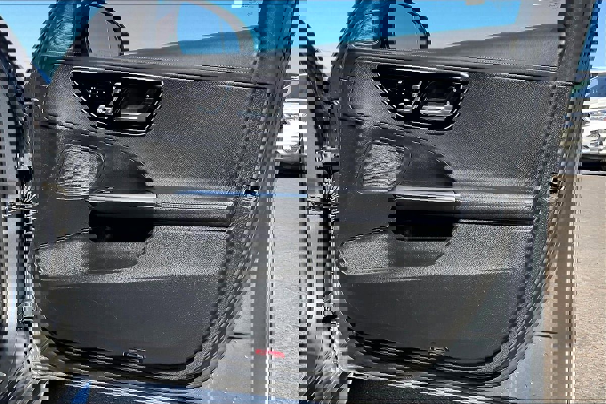 Used 2023 Mercedes-Benz C 300 Sedan w/ AMG Line w/ Night Package image 20