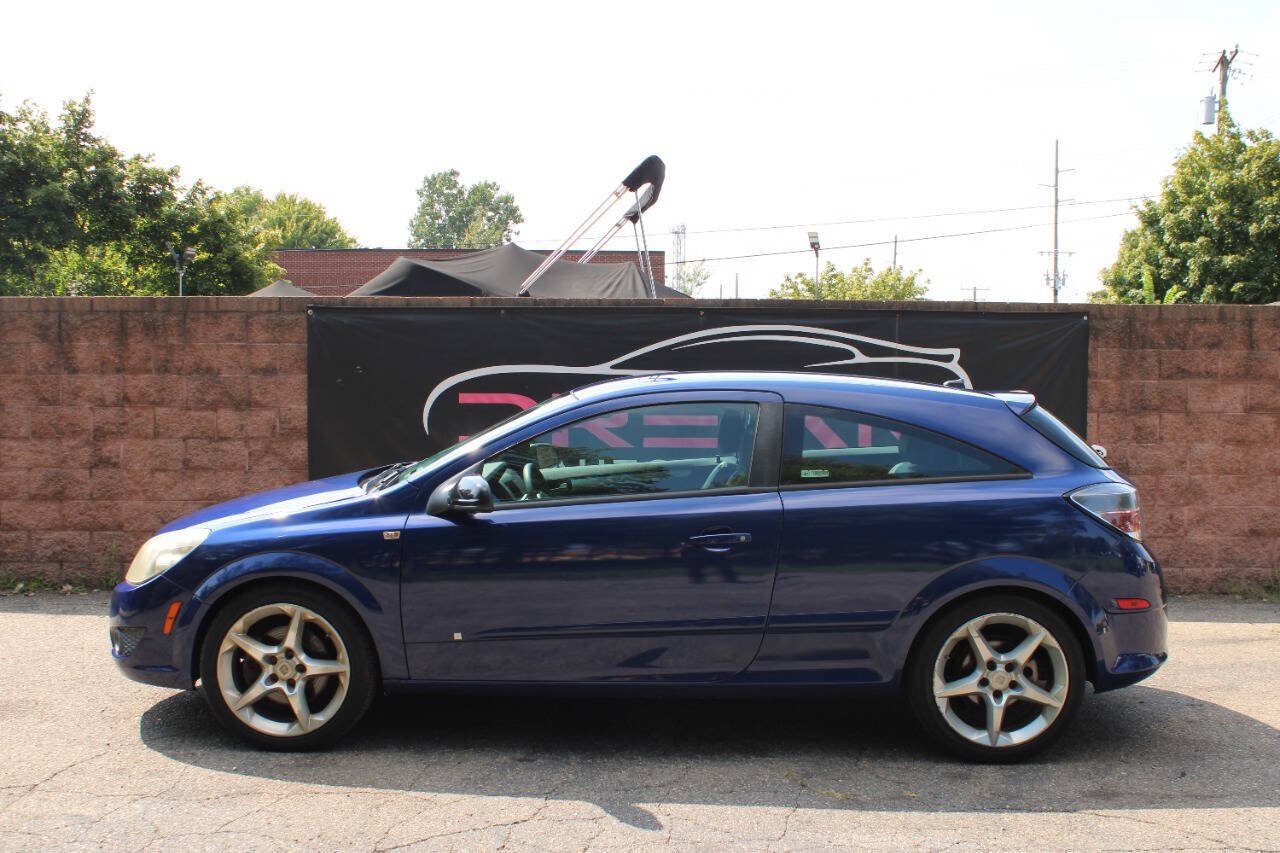 Used 2008 Saturn Astra XR w/ Premium Trim Package FWD image 2