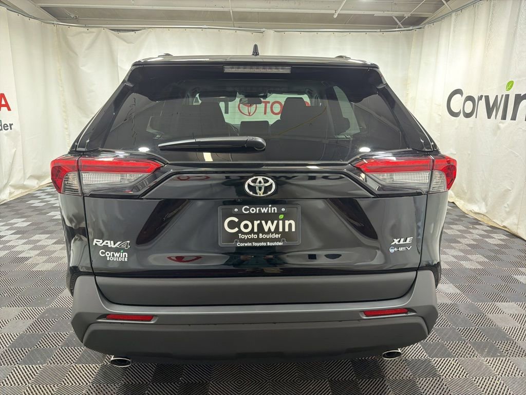 Used 2025 Toyota RAV4 XLE image 5